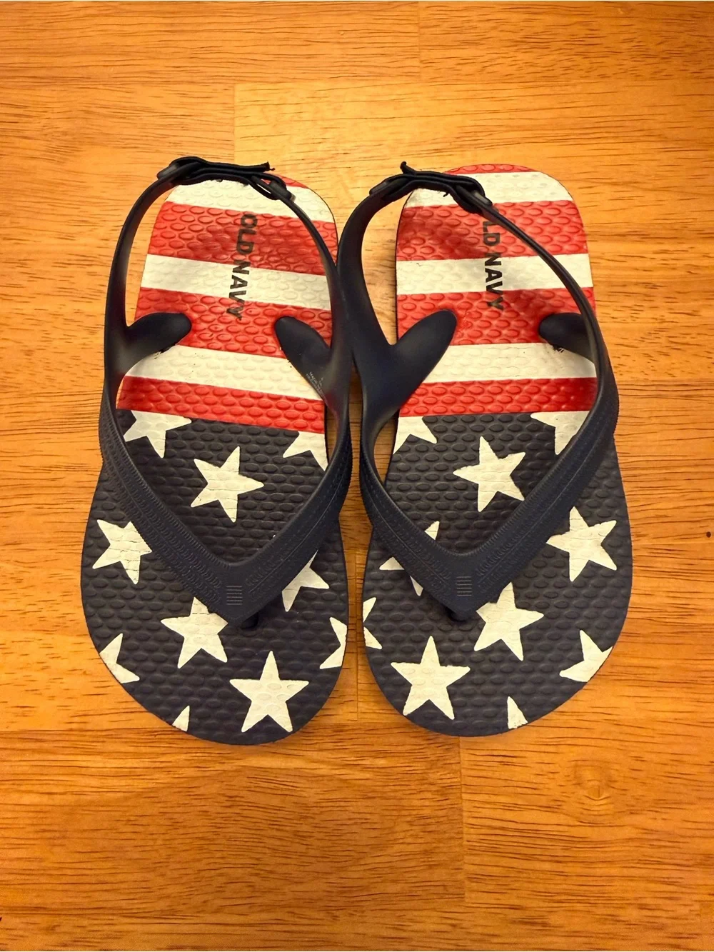Old Navy Toddler Size 8 Flip Flops in Red, White & Navy Star Stripe Print